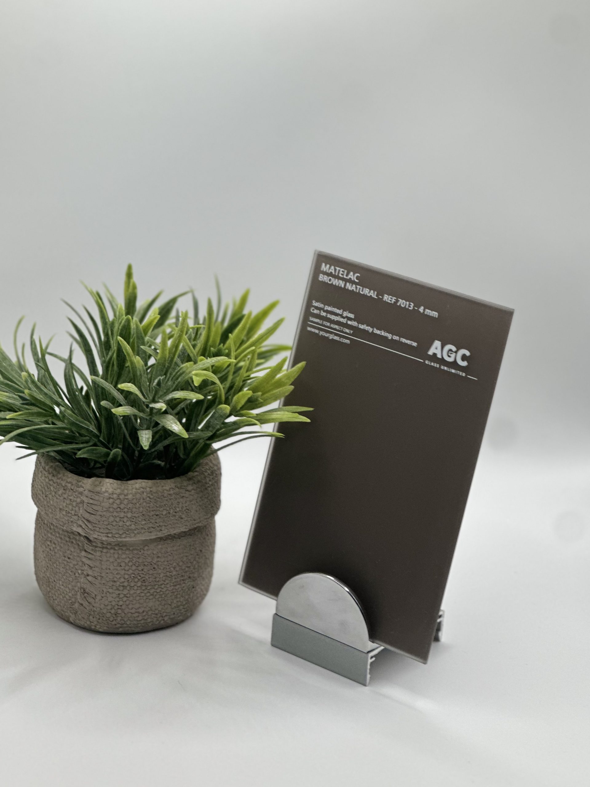 Crédence en verre laqué Mat Marron 6mm